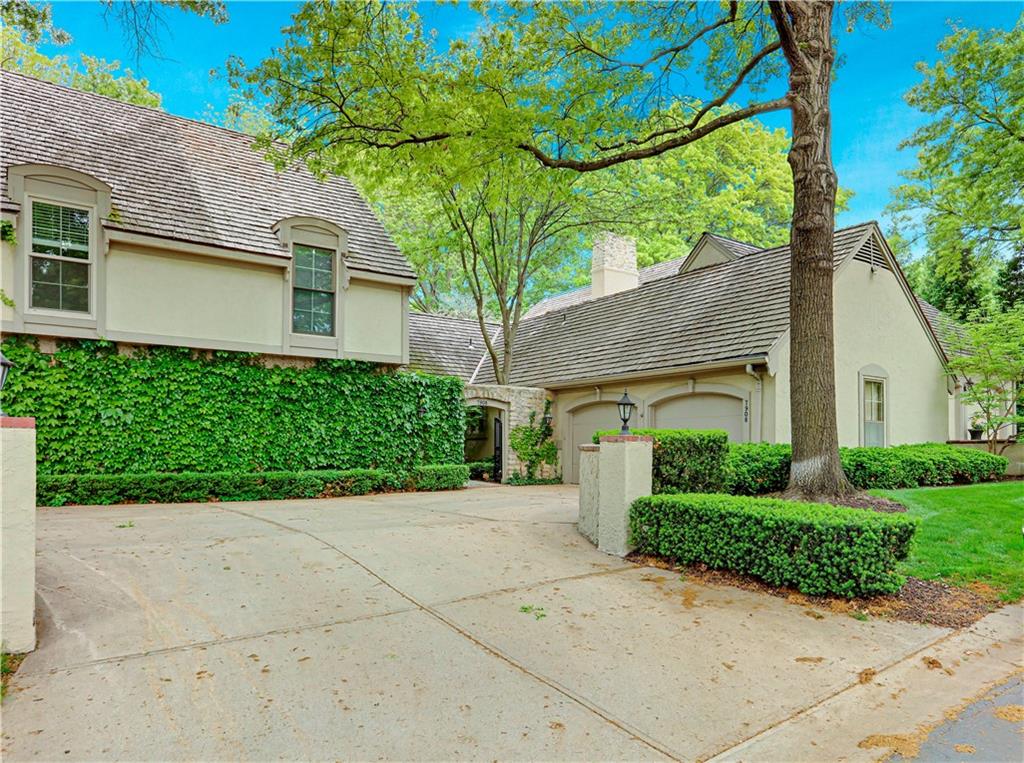 Listing Photo MLS #HMS2555117