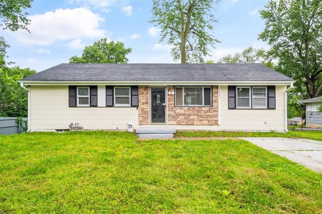Listing Photo MLS #HMS2555250
