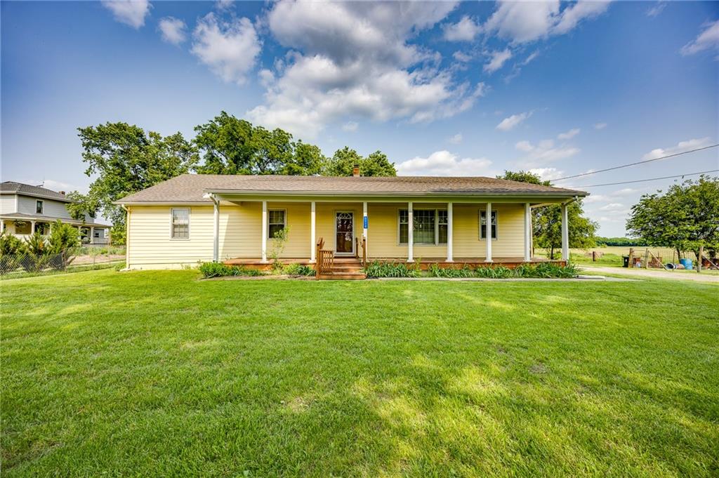 Listing Photo MLS #HMS2555271