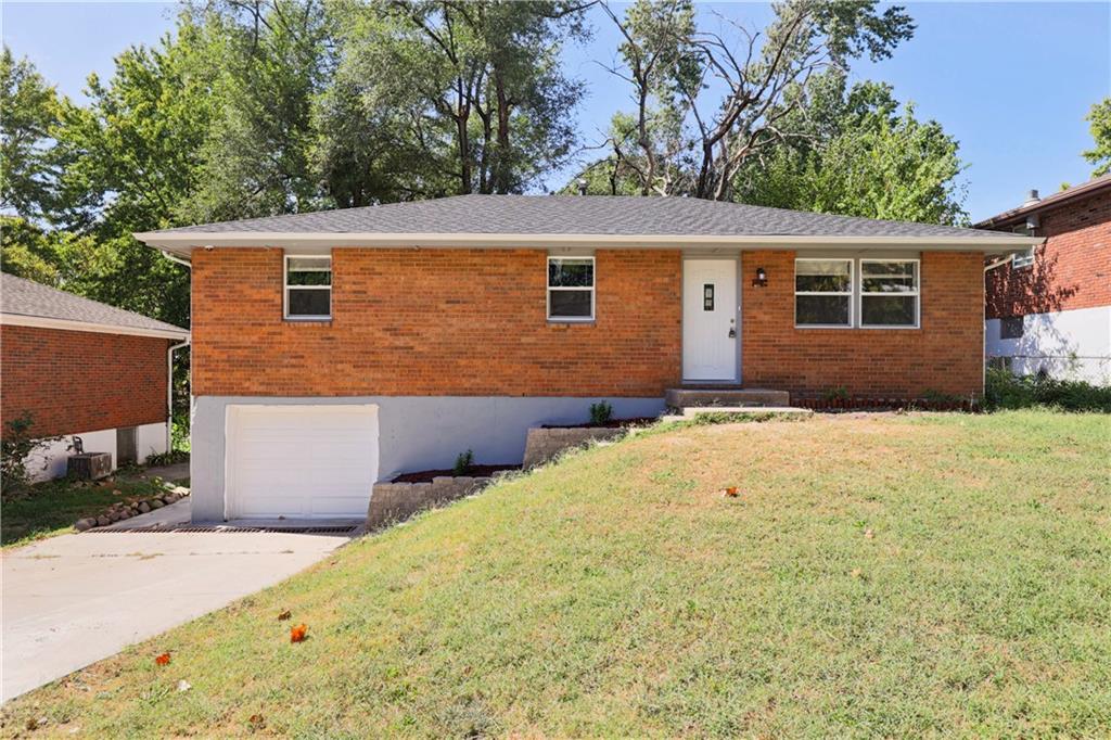 Listing Photo MLS #HMS2555398