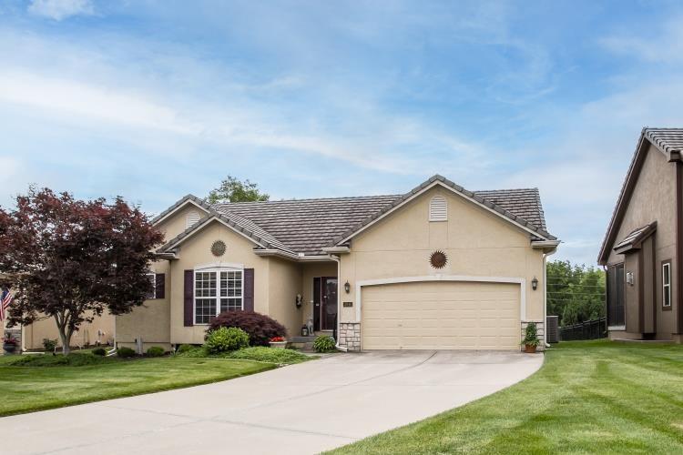 Listing Photo MLS #HMS2555418