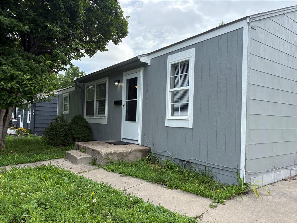 Listing Photo MLS #HMS2555471