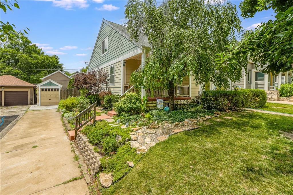 Listing Photo MLS #HMS2555509