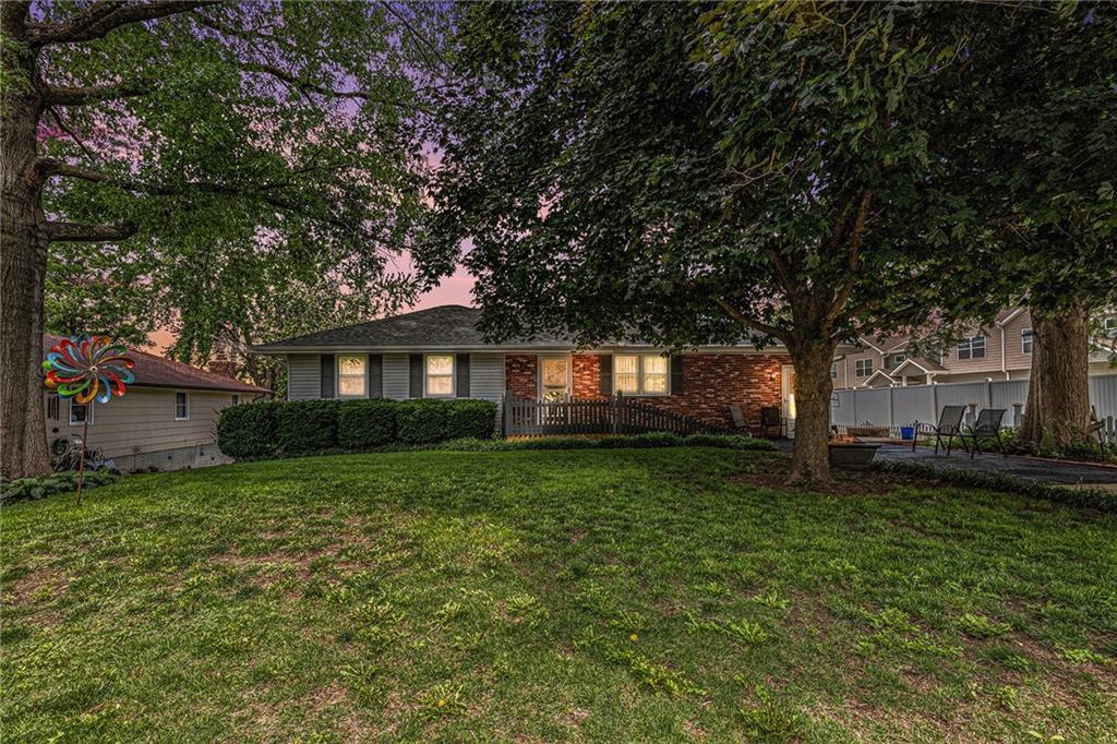 Listing Photo MLS #HMS2556074