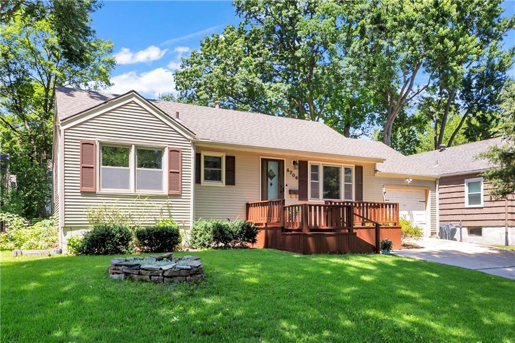 Listing Photo MLS #HMS2557322