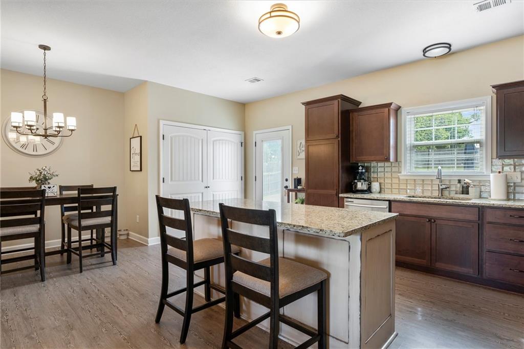 Listing Photo MLS #HMS2558240