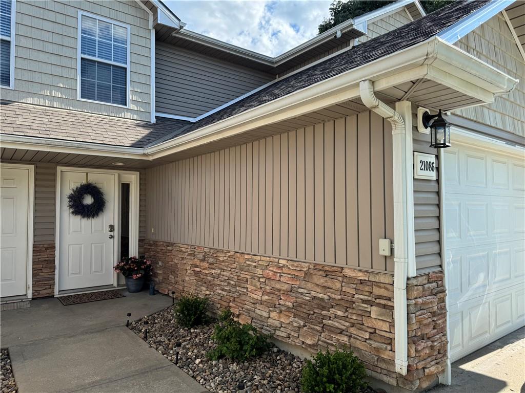 Listing Photo MLS #HMS2558482