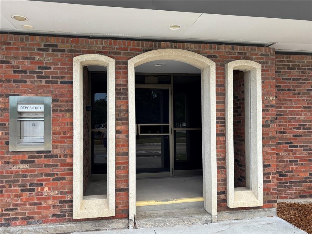 Listing Photo MLS #HMS2559351