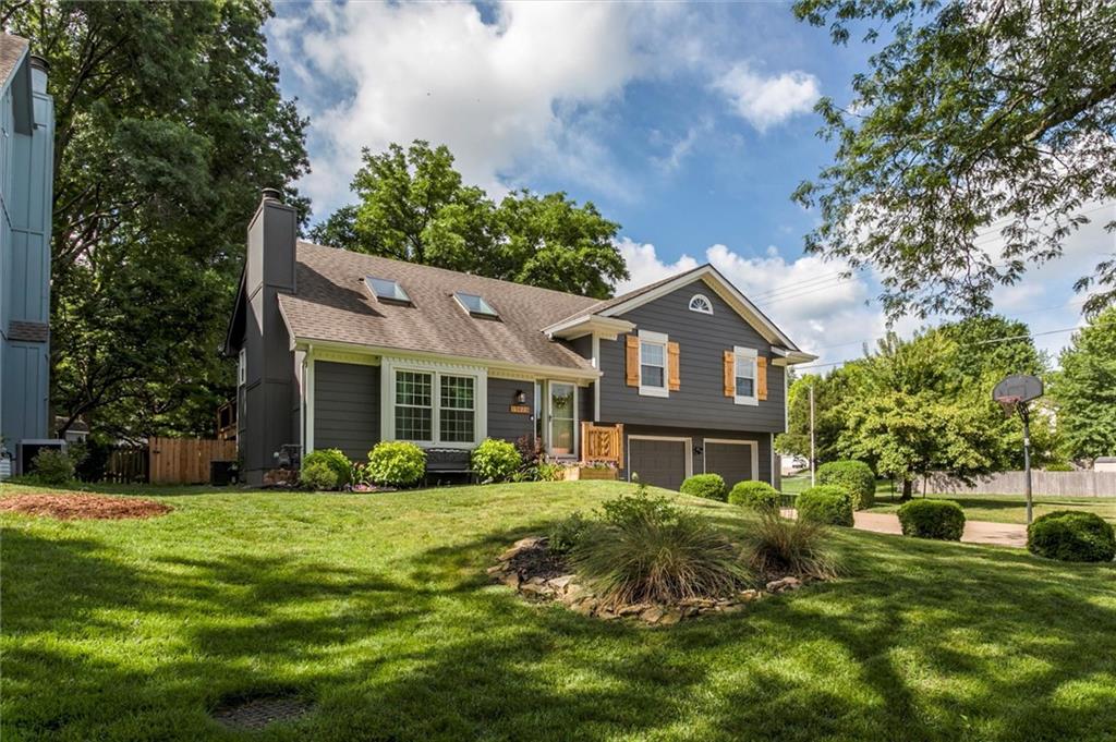 Listing Photo MLS #HMS2559544