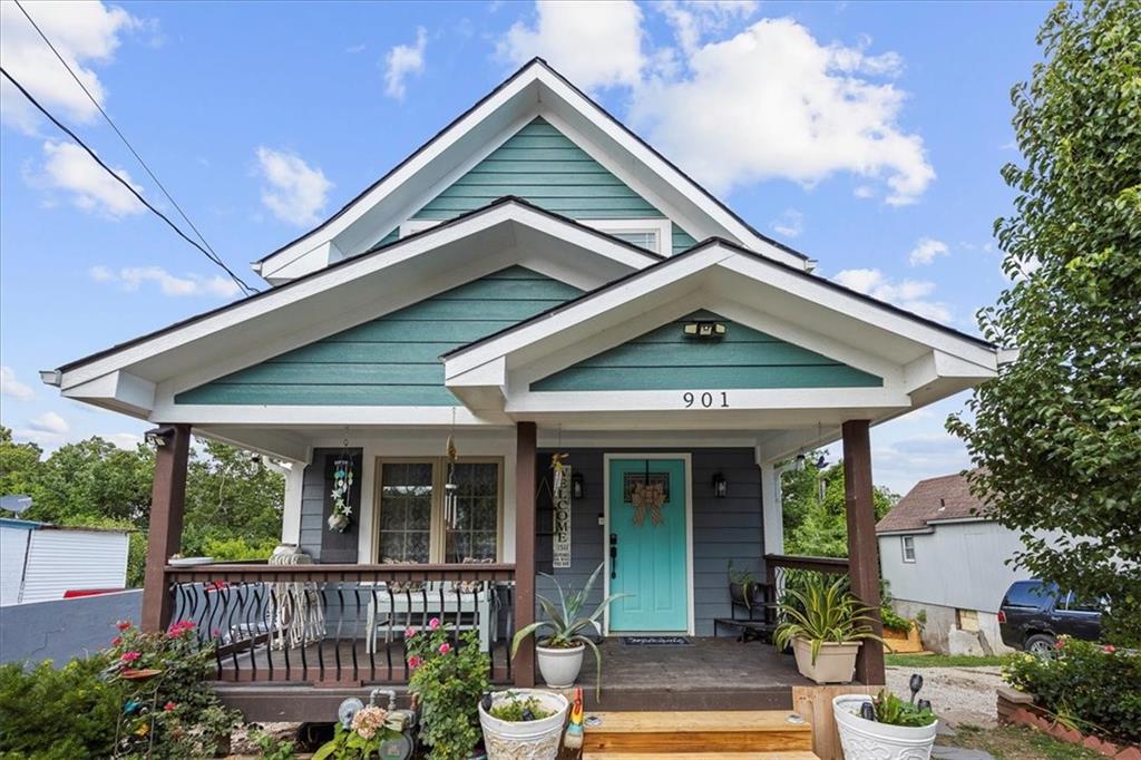 Listing Photo MLS #HMS2559678