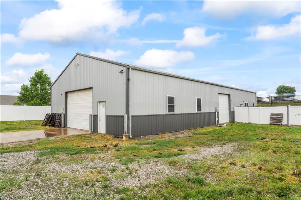 Listing Photo MLS #HMS2559757