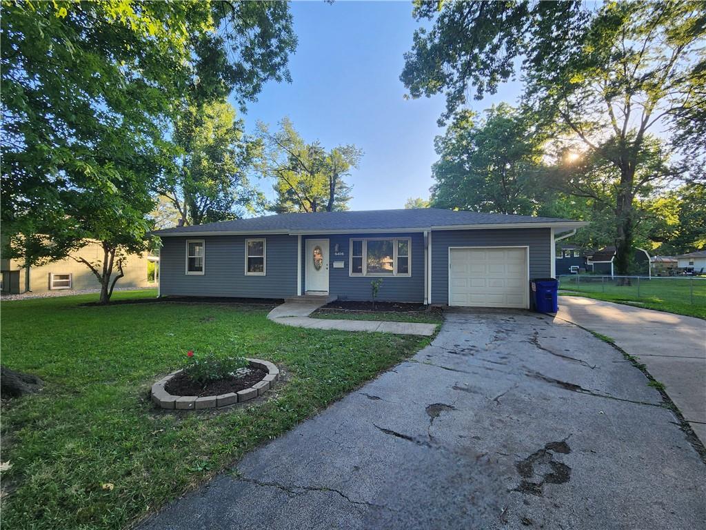 Listing Photo MLS #HMS2559921