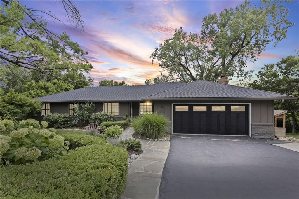 Listing Photo MLS #HMS2560227