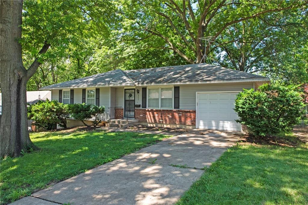 Listing Photo MLS #HMS2561487