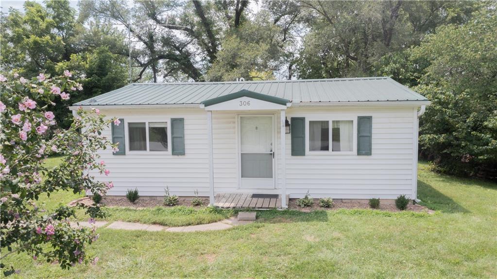 Listing Photo MLS #HMS2561978
