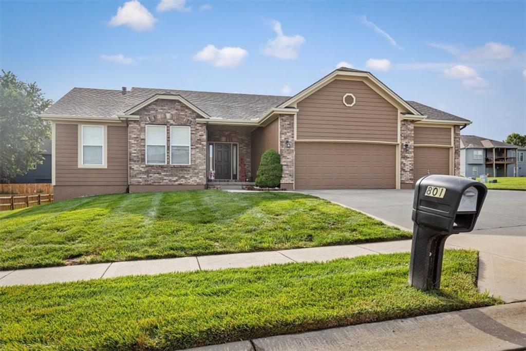 Listing Photo MLS #HMS2562111