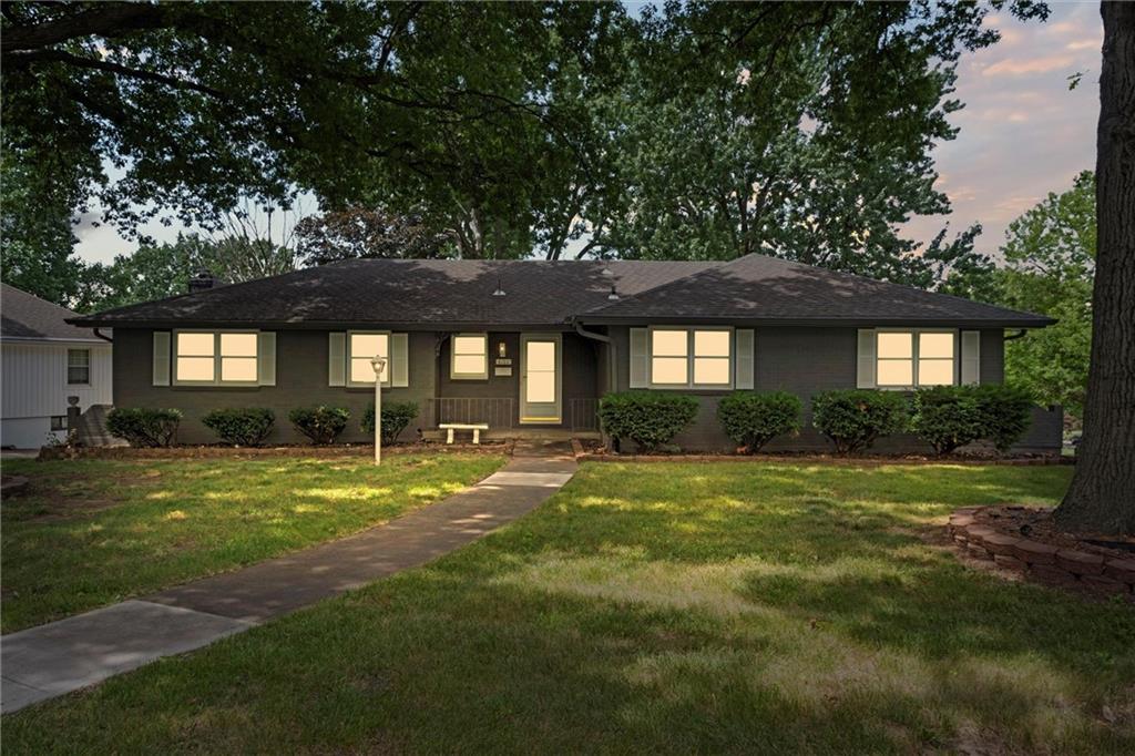 Listing Photo MLS #HMS2562168