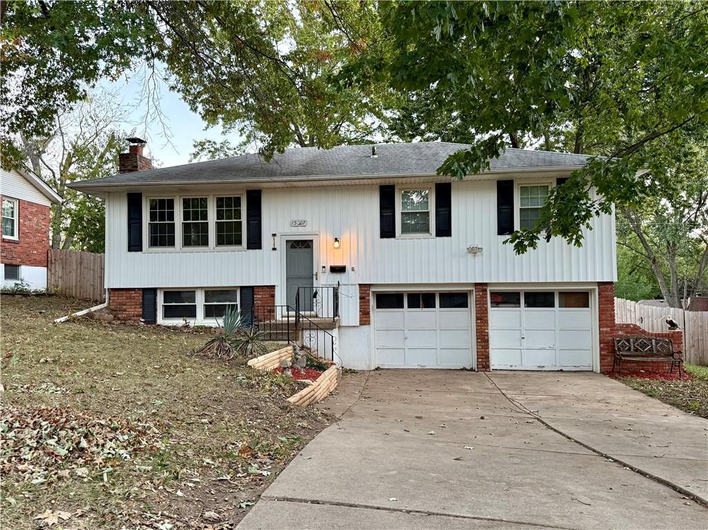 Listing Photo MLS #HMS2562287