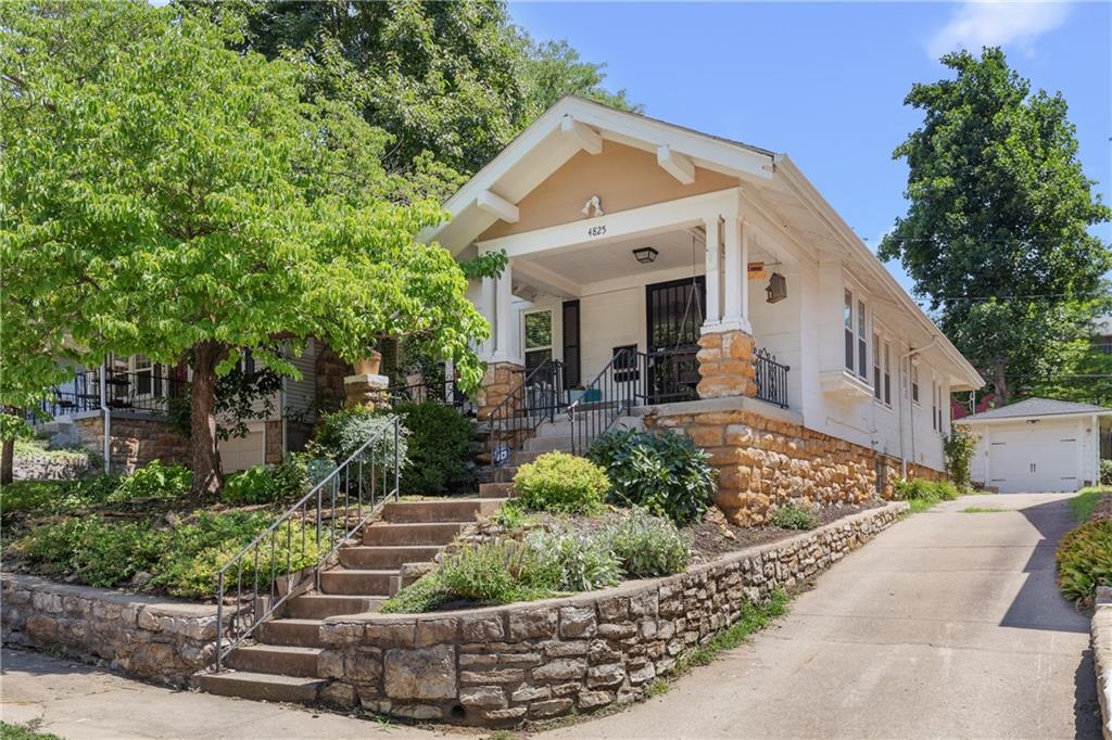 Listing Photo MLS #HMS2562558