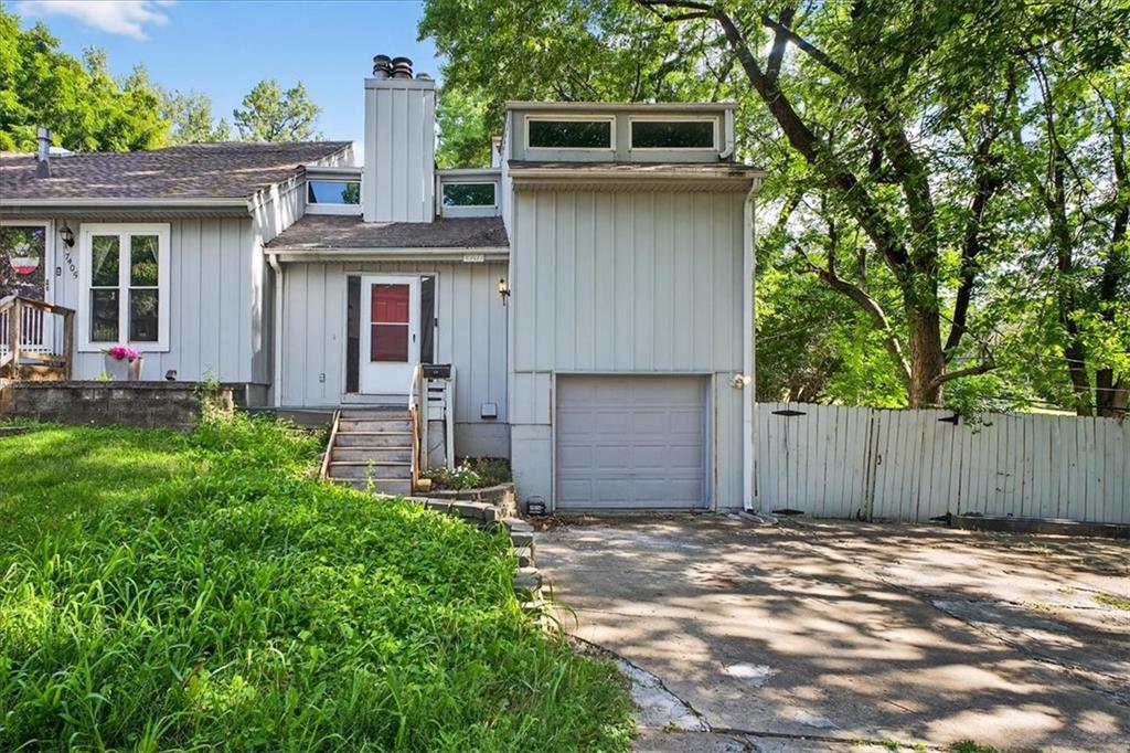 Listing Photo MLS #HMS2562597