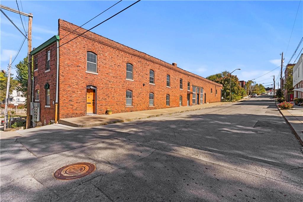Listing Photo MLS #HMS2562676