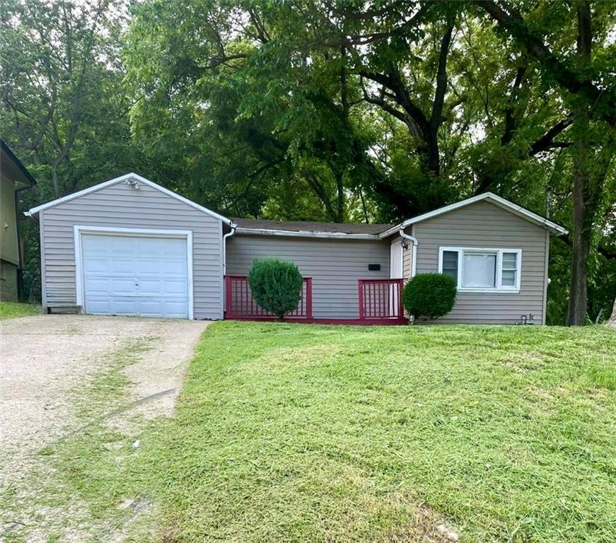 Listing Photo MLS #HMS2562822