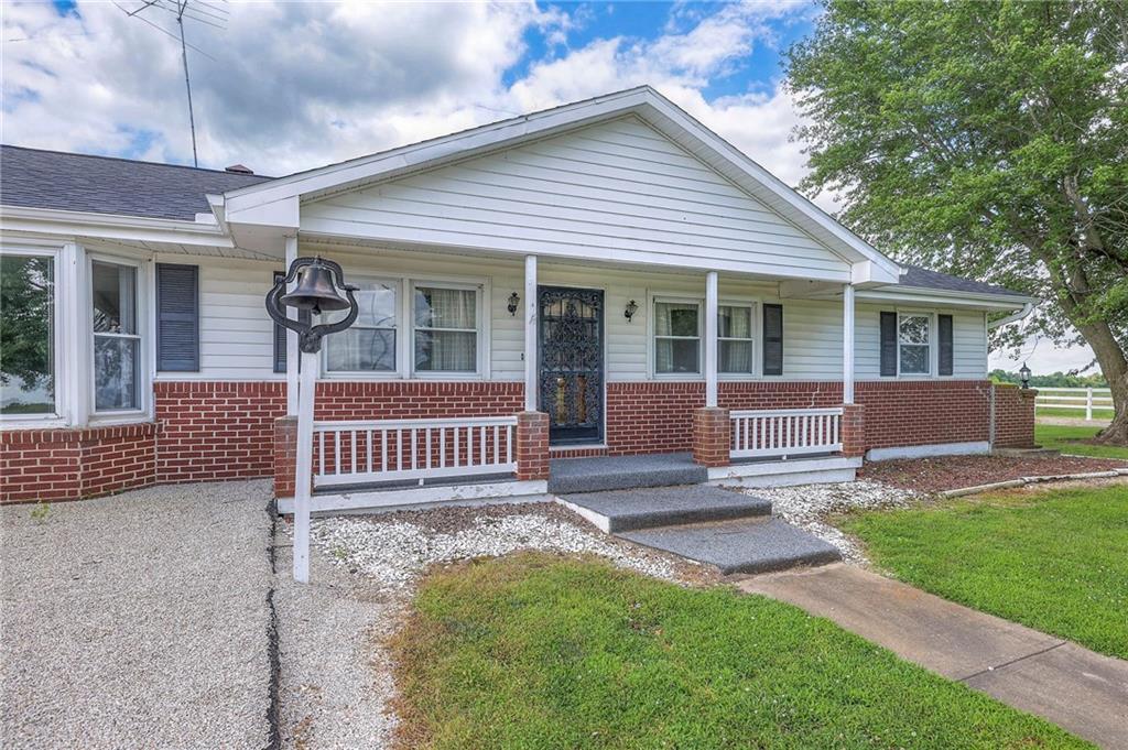 Listing Photo MLS #HMS2563010