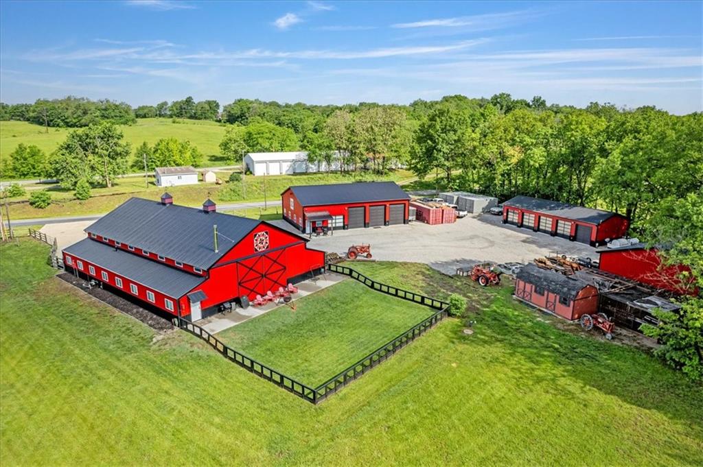 Listing Photo MLS #HMS2563052