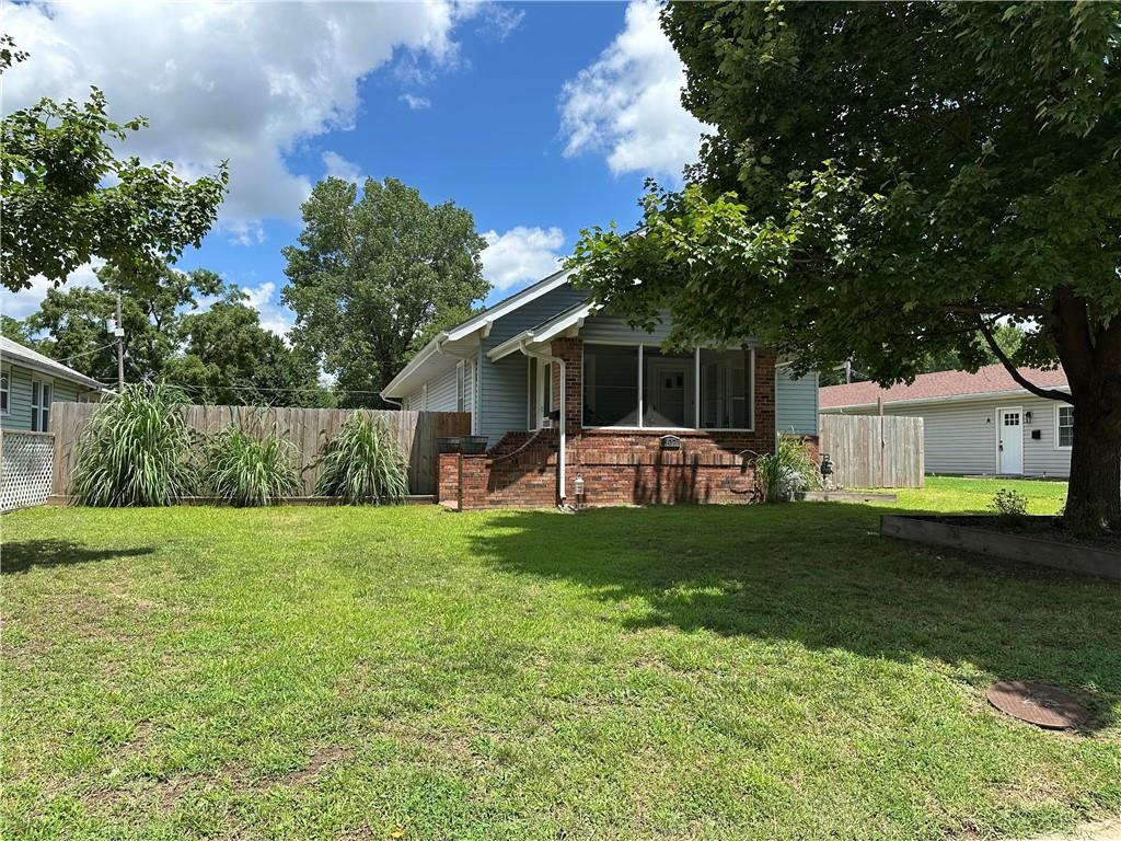 Listing Photo MLS #HMS2563108