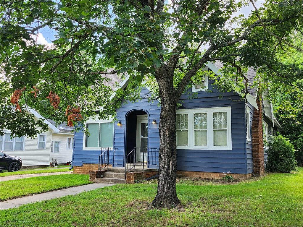 Listing Photo MLS #HMS2563152