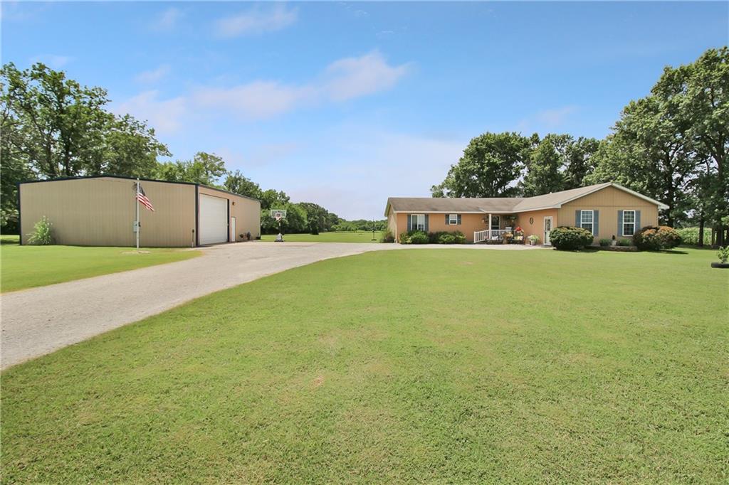 Listing Photo MLS #HMS2563343