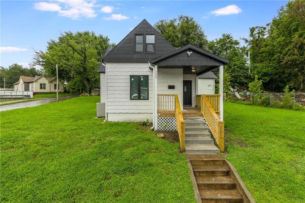 Listing Photo MLS #HMS2563625