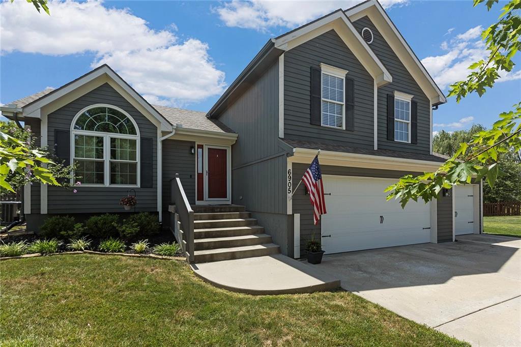 Listing Photo MLS #HMS2563922