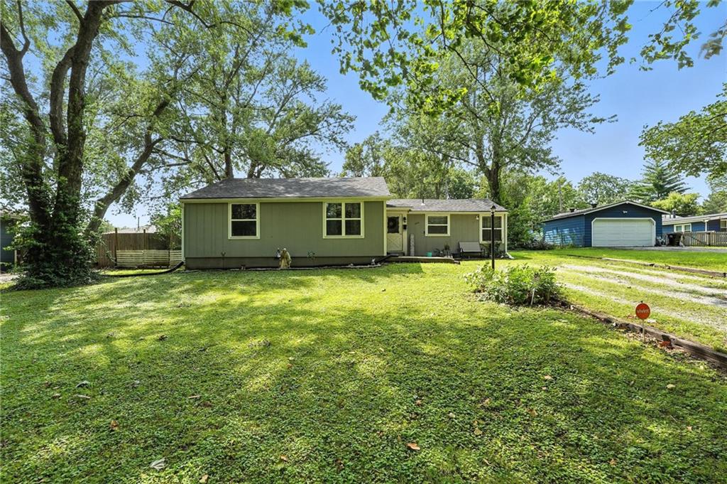 Listing Photo MLS #HMS2564301