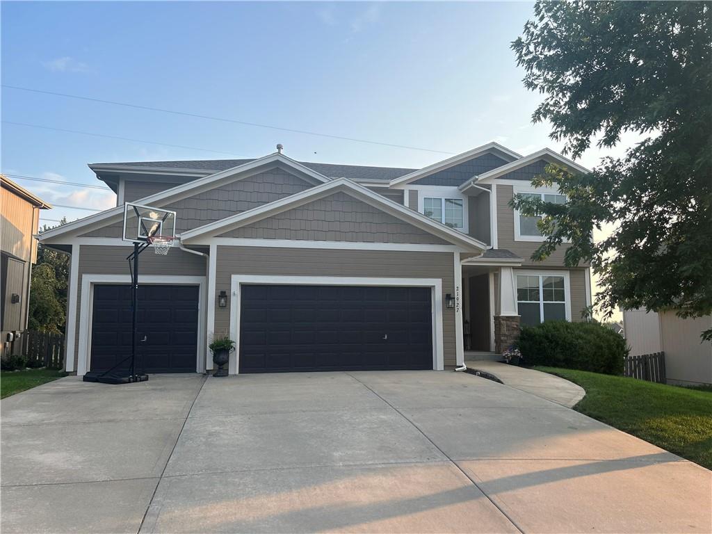 Listing Photo MLS #HMS2564656