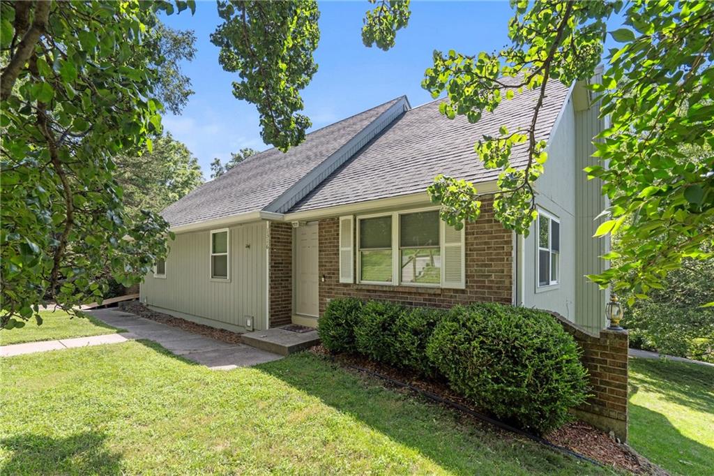 Listing Photo MLS #HMS2564837