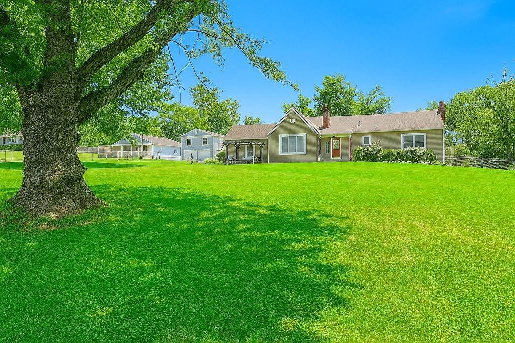 Listing Photo MLS #HMS2565029