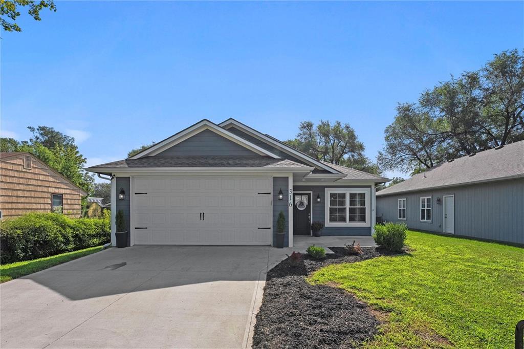 Listing Photo MLS #HMS2565234