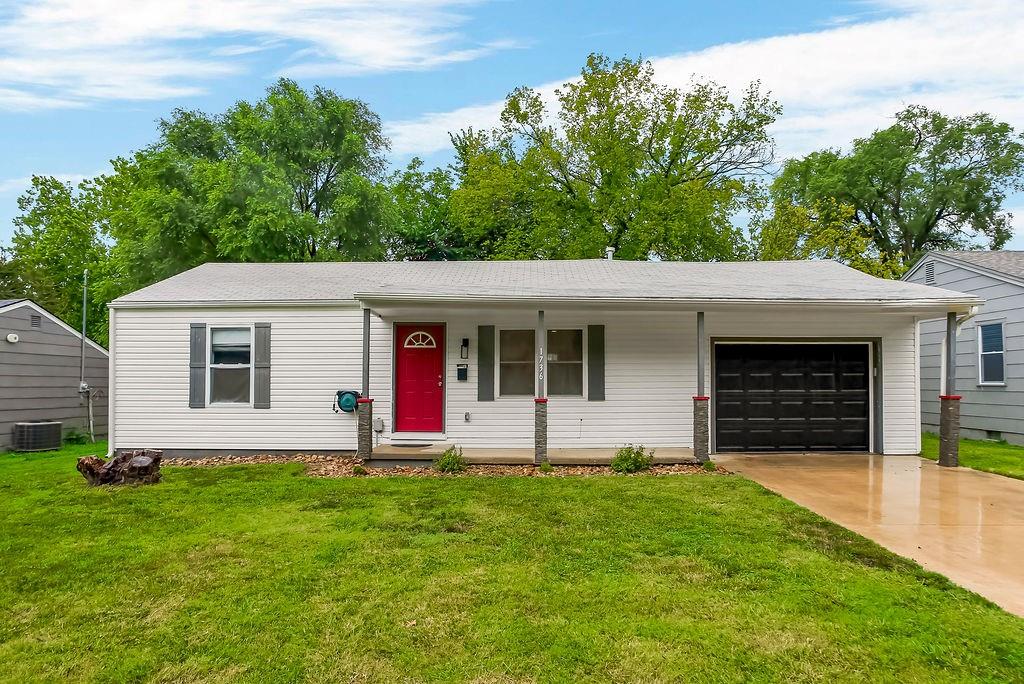 Listing Photo MLS #HMS2565447