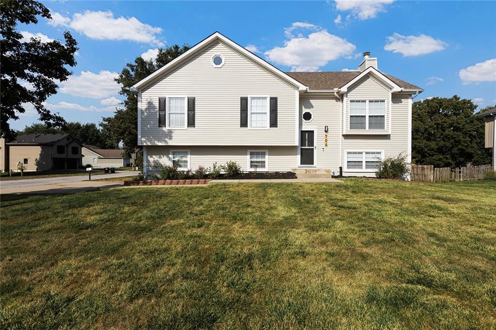 Listing Photo MLS #HMS2565666