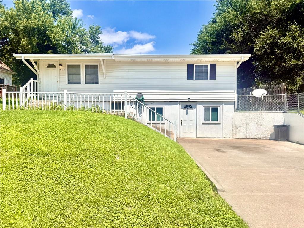 Listing Photo MLS #HMS2565721