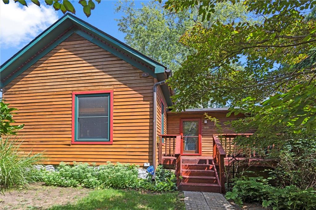 Listing Photo MLS #HMS2565898