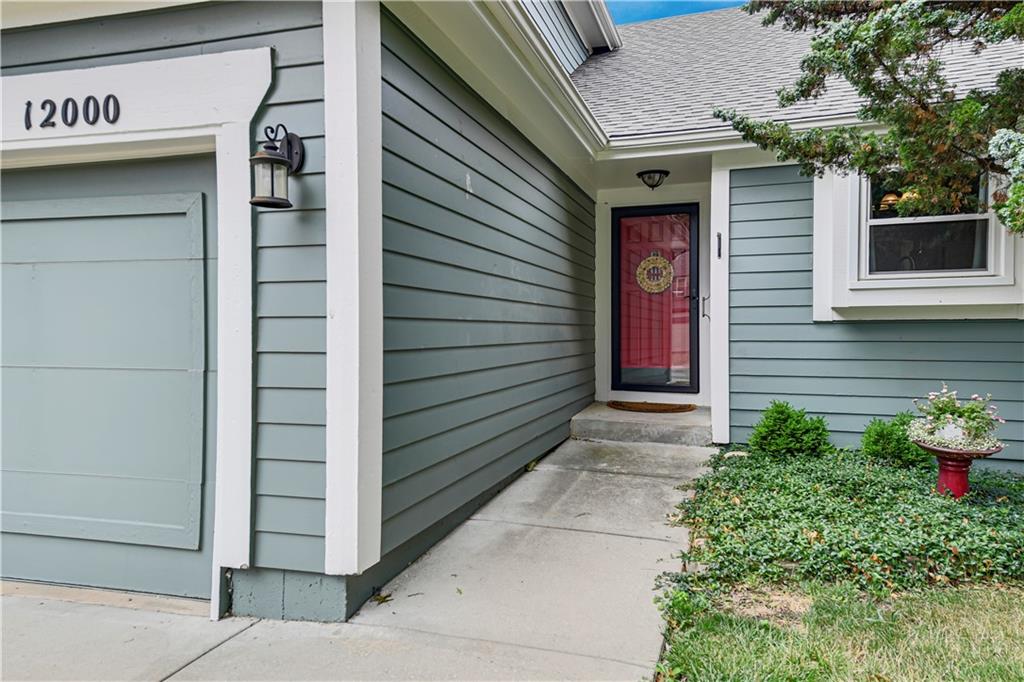 Listing Photo MLS #HMS2565934