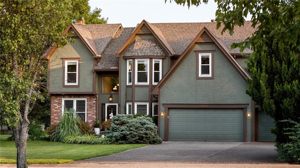 Listing Photo MLS #HMS2565953