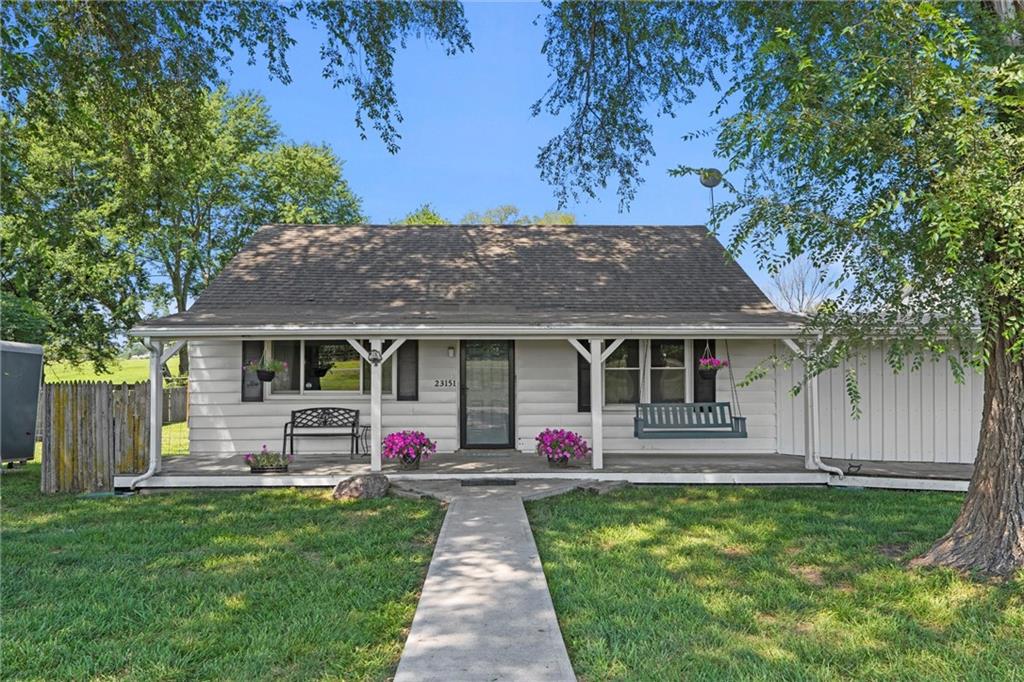 Listing Photo MLS #HMS2565961