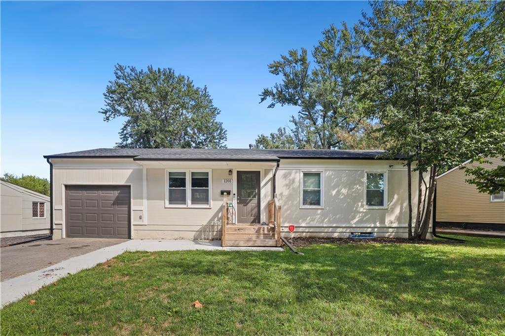 Listing Photo MLS #HMS2565963