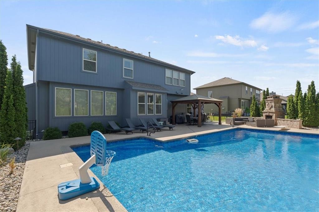 Listing Photo MLS #HMS2566043