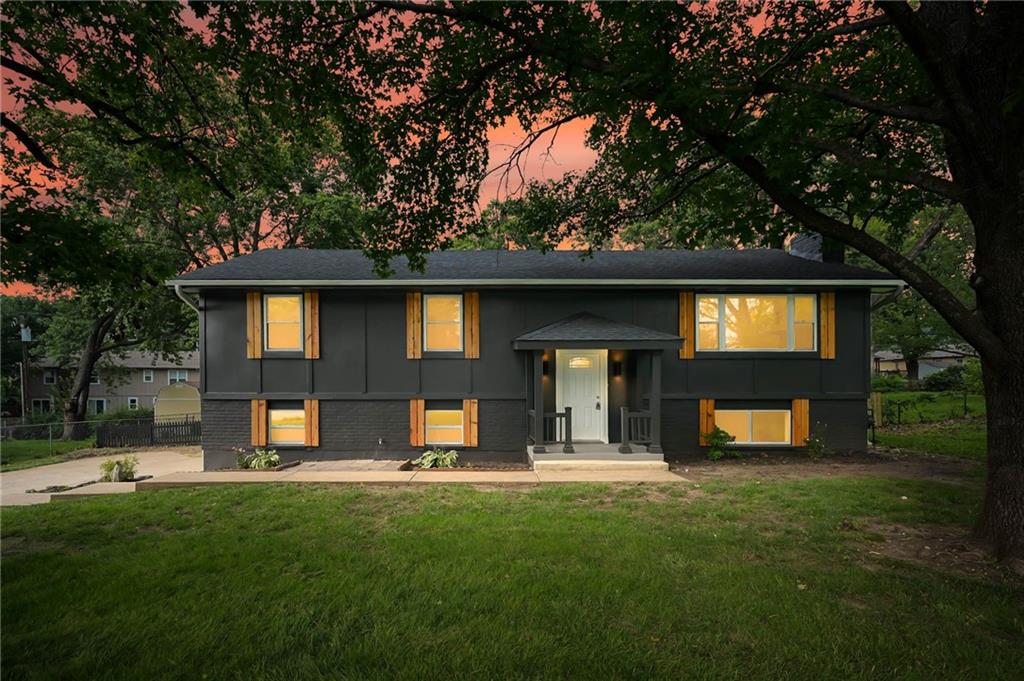 Listing Photo MLS #HMS2566445