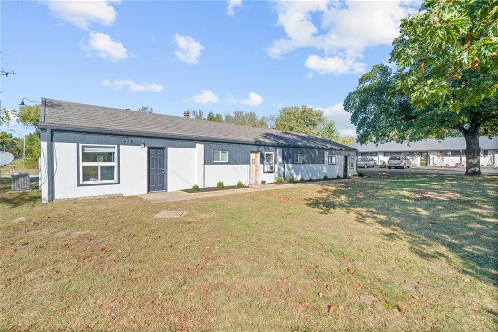 Listing Photo MLS #HMS2566884