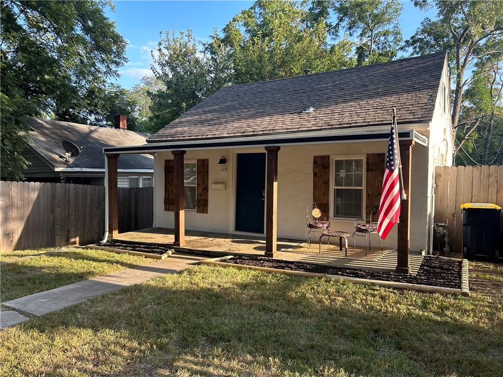 Listing Photo MLS #HMS2567308